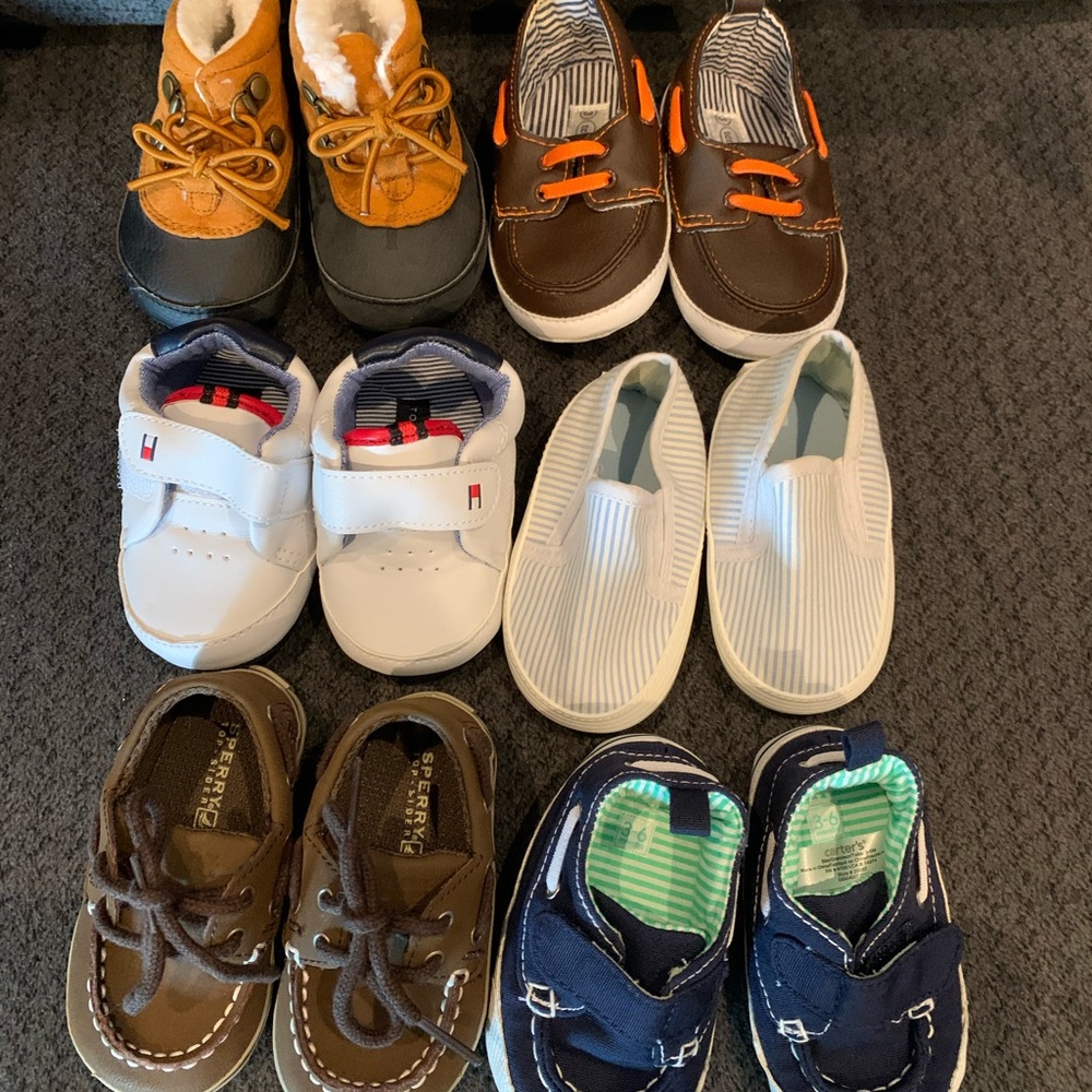 Six pairs of infant/toddler shoes